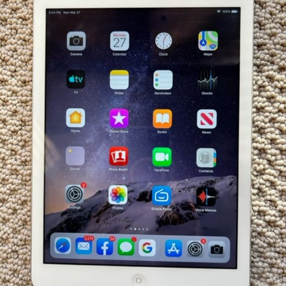 Apple IPad Air - 1st Generation, 16GB, WiFi only